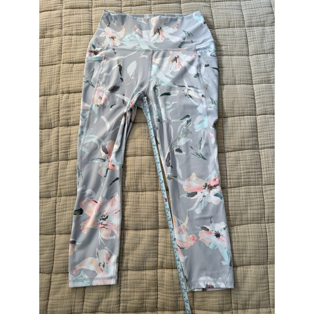 RBX Leggings Womens M Grey Floral Capri High Waisted Side Pockets Activewear - Picture 5 of 7